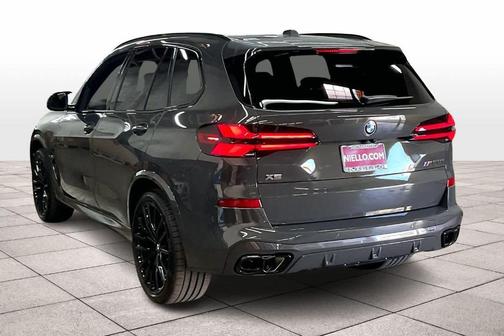 2026 BMW X5 M60i