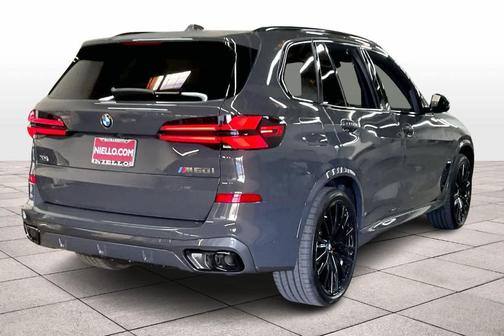 2026 BMW X5 M60i