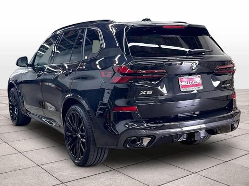 Black Sapphire Metallic 2026 BMW X5 xDrive40i