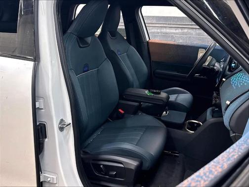 White Metallic 2025 MINI Countryman S
