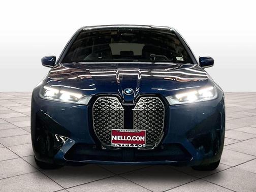 2025 BMW iX xDrive50