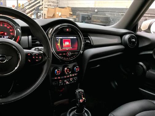 Pepper White 2020 MINI Hardtop Oxford Edition