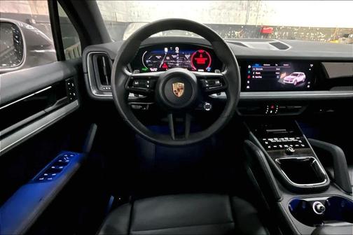 2025 Porsche Cayenne Base