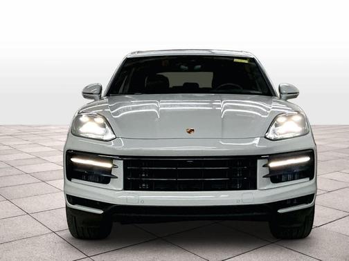 2025 Porsche Cayenne Base