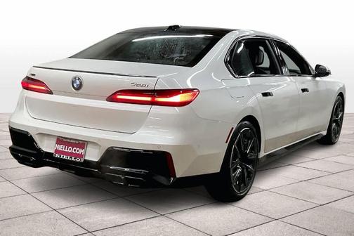 2026 BMW 760 760i xDrive