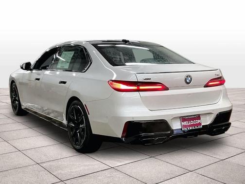 2026 BMW 760 760i xDrive