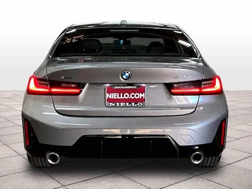 2025 BMW 330 i xDrive