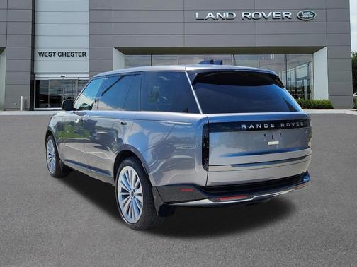 Eiger Grey 2026 Land Rover Range Rover P400 SE 7 Seat