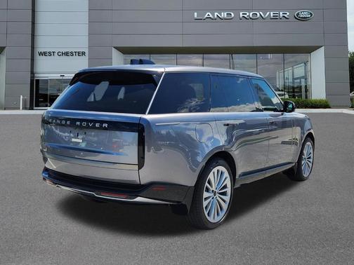 Eiger Grey 2026 Land Rover Range Rover P400 SE 7 Seat
