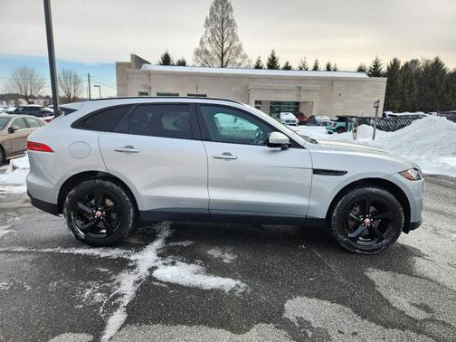 2019 Jaguar F-PACE 25t Premium