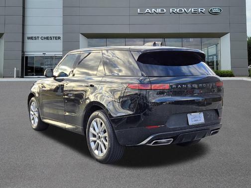 2026 Land Rover Range Rover Sport SE