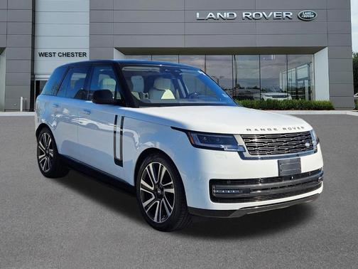 Fuji White 2023 Land Rover Range Rover P400 SE