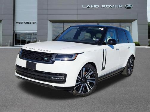 Fuji White 2023 Land Rover Range Rover P400 SE