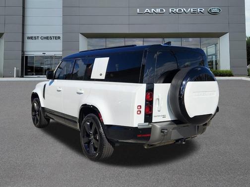 2023 Land Rover Defender X-Dynamic SE