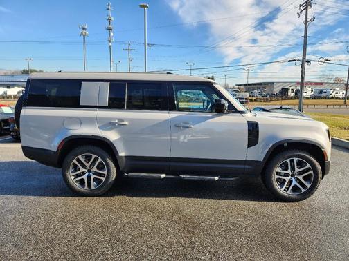 2026 Land Rover Defender 130 S