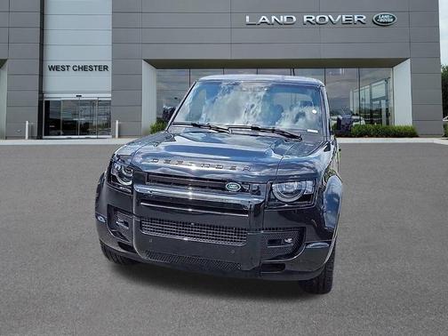 2025 Land Rover Defender P500 X-Dynamic SE