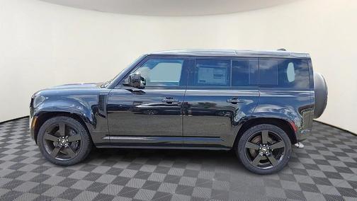 2025 Land Rover Defender P500 X-Dynamic SE