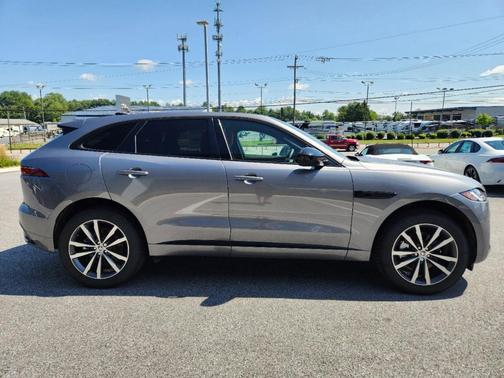 2025 Jaguar F-PACE P250 R-Dynamic S