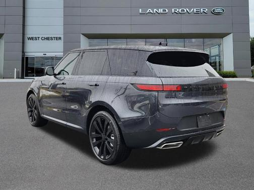 2026 Land Rover Range Rover Sport SE
