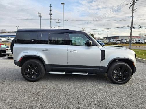 2023 Land Rover Defender 110 S