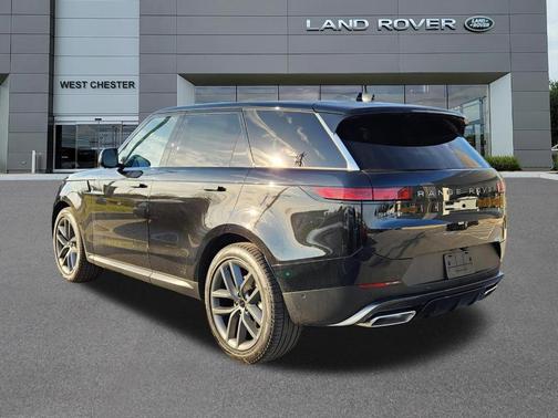 Santorini Black 2026 Land Rover Range Rover Sport SE