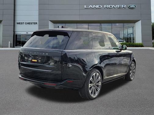2025 Land Rover Range Rover P400 SE