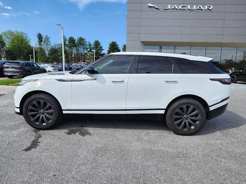 Fuji White 2018 Land Rover Range Rover Velar P250 SE R-Dynamic