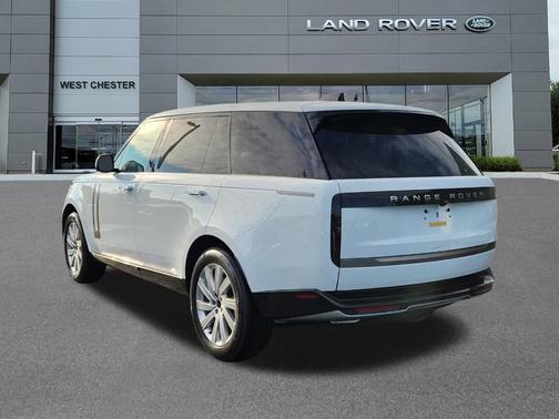 2026 Land Rover Range Rover SE
