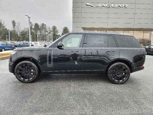 2026 Land Rover Range Rover P530 SE 7 Seat