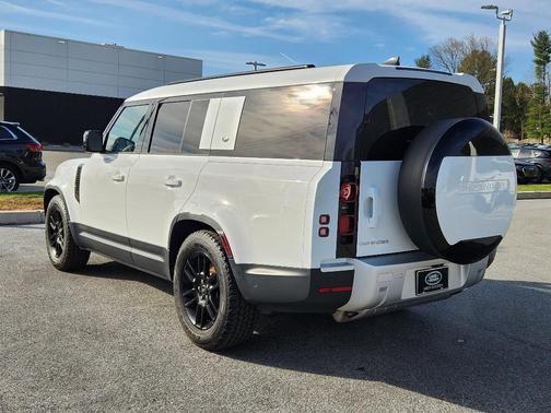 Fuji White 2023 Land Rover Defender S