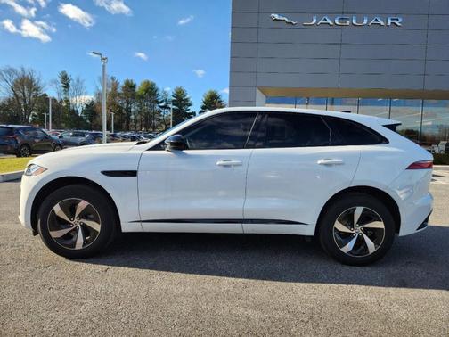 2024 Jaguar F-PACE P250 R-Dynamic S