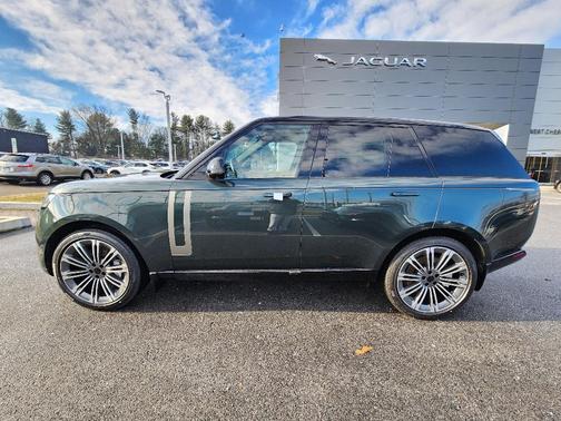 2026 Land Rover Range Rover P530 SE