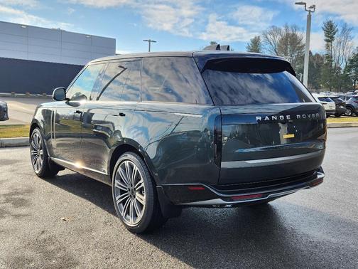 2026 Land Rover Range Rover SE