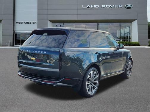 2026 Land Rover Range Rover SE
