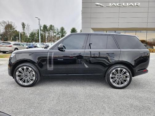 2023 Land Rover Range Rover P400 SE