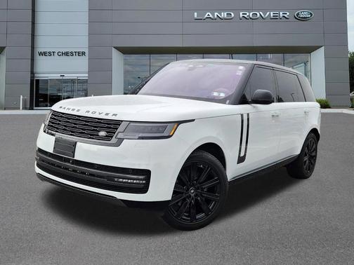 Fuji White 2023 Land Rover Range Rover P400 SE