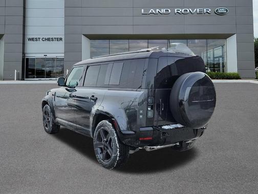 2026 Land Rover Defender 110 X-Dynamic SE