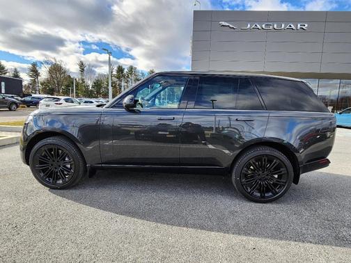 2026 Land Rover Range Rover SE