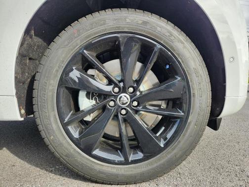 2024 Jaguar F-PACE P400 R-Dynamic S