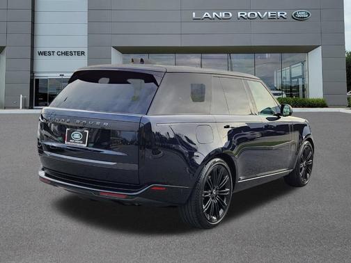 2024 Land Rover Range Rover P530 SE