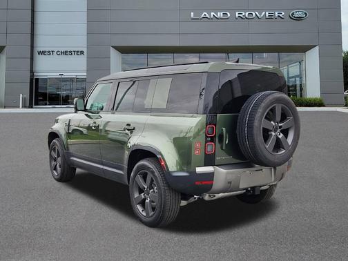 2026 Land Rover Defender 110 S