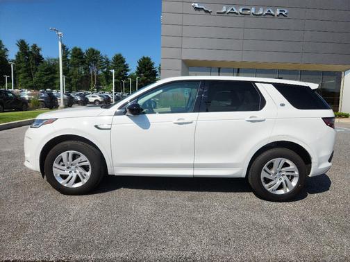 Fuji White 2025 Land Rover Discovery Sport S