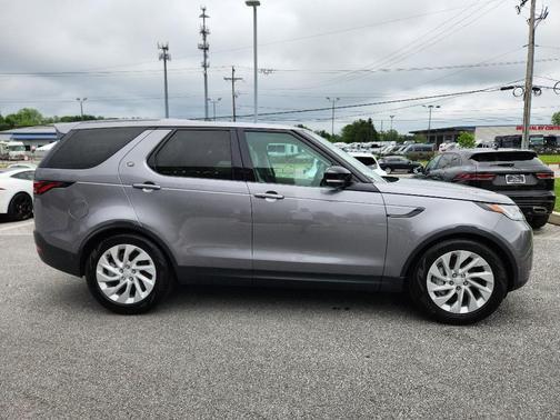 2024 Land Rover Discovery P300 S