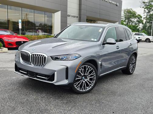 Gray 2025 BMW X5 xDrive40i