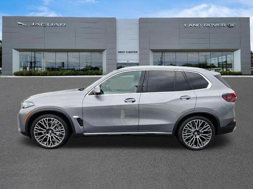 Gray 2025 BMW X5 xDrive40i