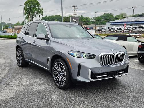 Gray 2025 BMW X5 xDrive40i