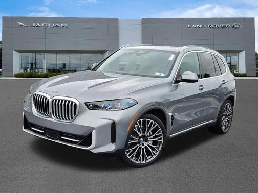 Gray 2025 BMW X5 xDrive40i