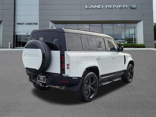 2025 Land Rover Defender P400 X-Dynamic SE