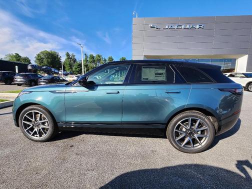 2026 Land Rover Range Rover Velar P250 Dynamic SE