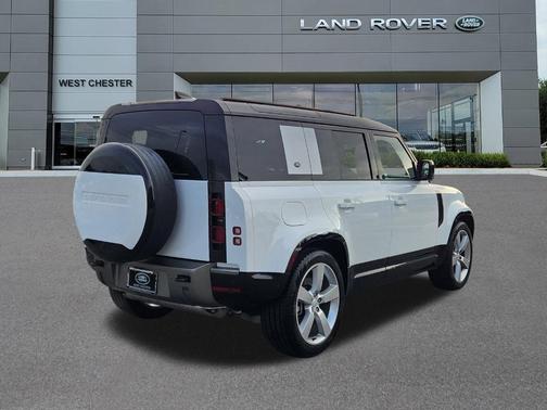 2024 Land Rover Defender P400 X-Dynamic SE